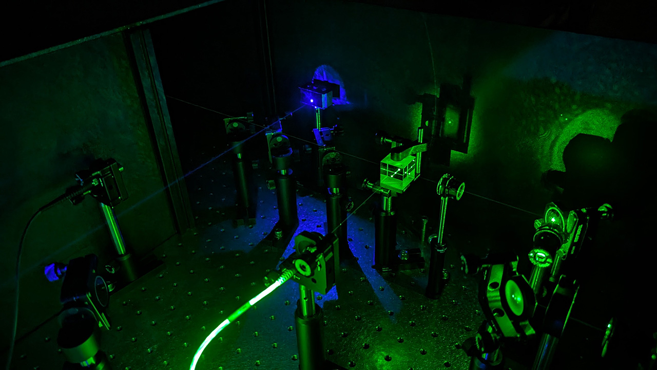 Equipment in a photonics lab