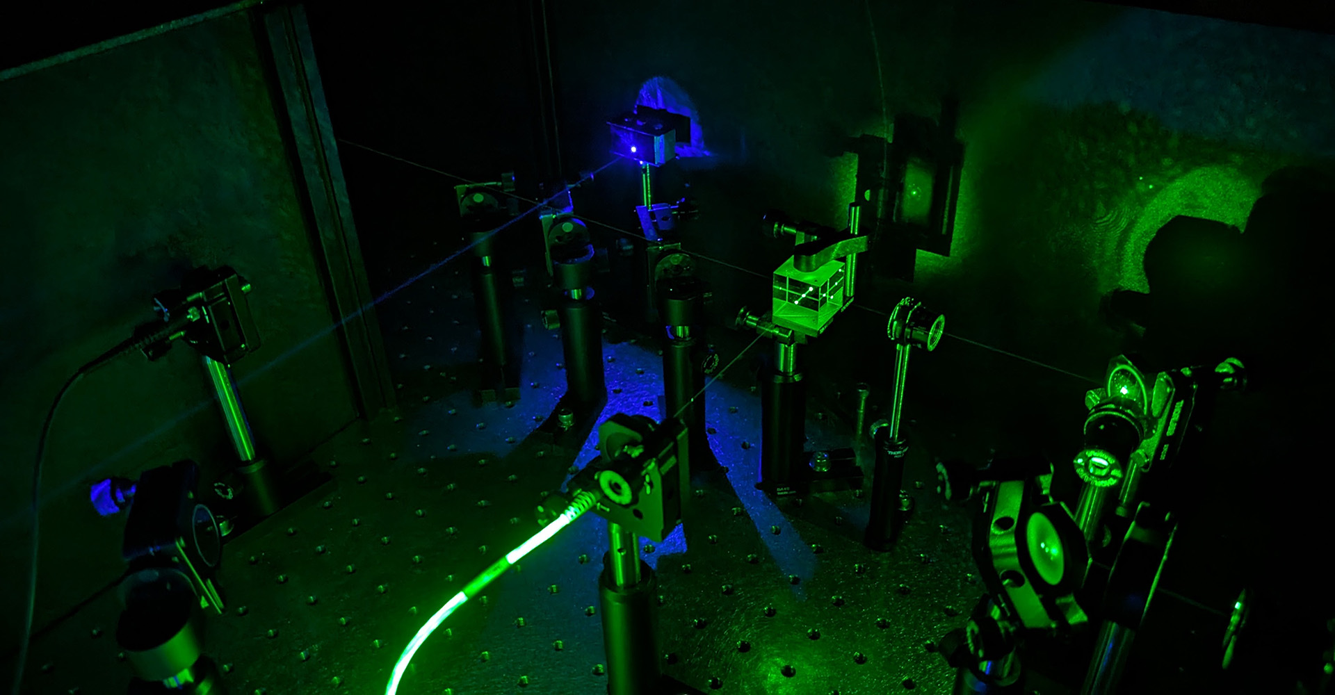 A photo of lasers in a CUNY ASRC lab